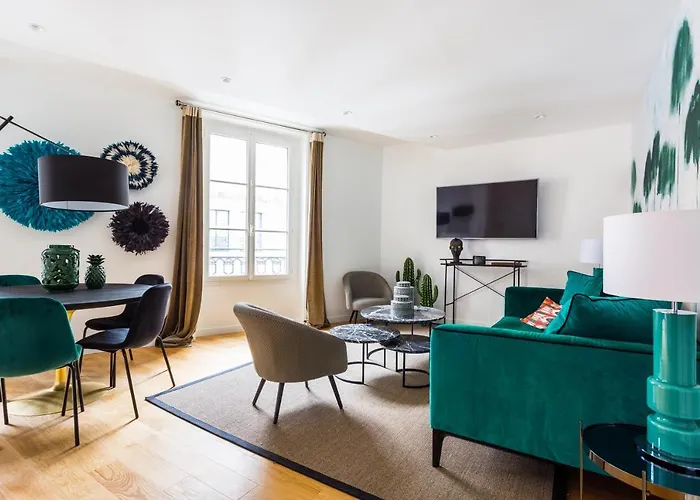 Spacious Apartment - 3Br-6P - Champs Elysees