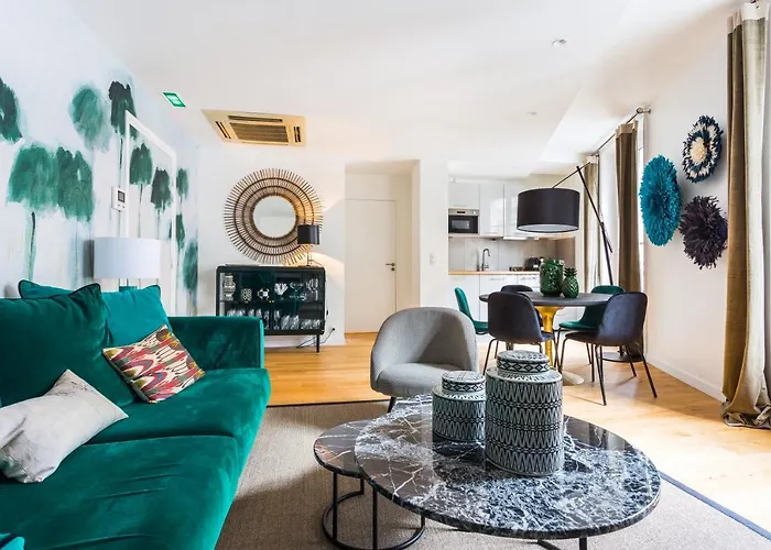 Spacious Apartment - 3Br-6P - Champs Elysees